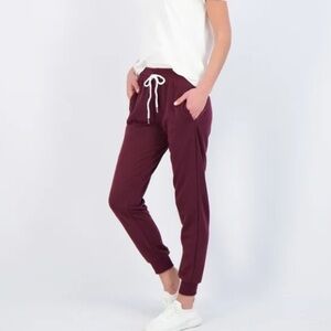 Elwood burgundy casual joggers
